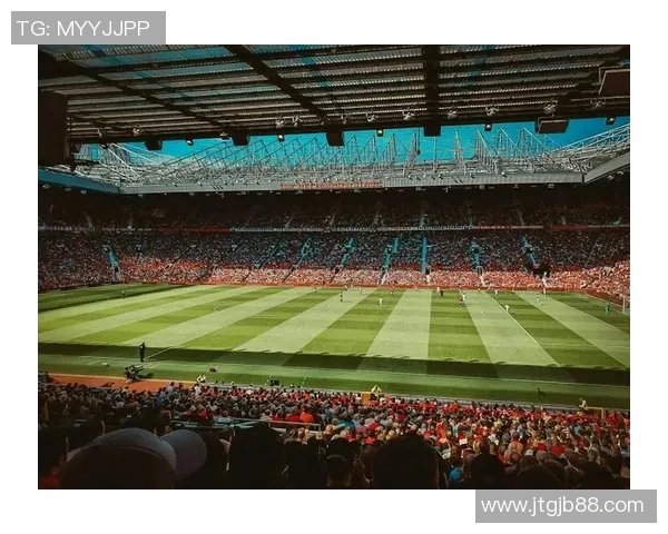 热爱网球的足球巨星们如何在绿茵场外展现他们的运动激情与风采