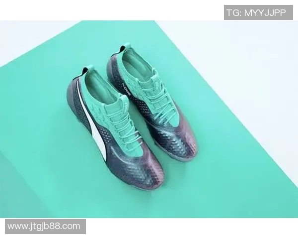 吴磊亲笔签名足球明星收藏品展现独特魅力与价值 吴磊亲笔签名足球明星收藏品展现独特魅力与价值